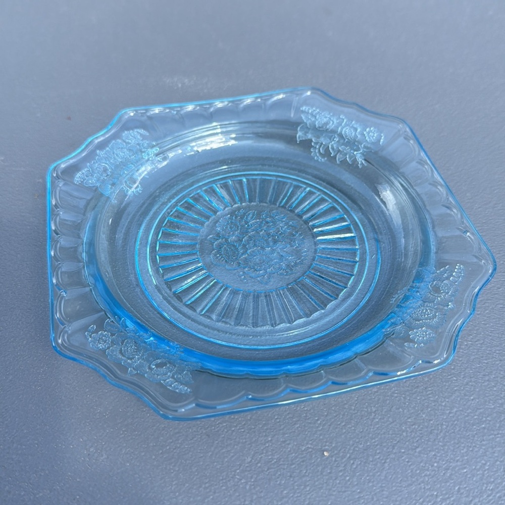 🎀Anchor Hocking Mayfair "Open Rose" Depression Ice blue 30s bread&butter plate